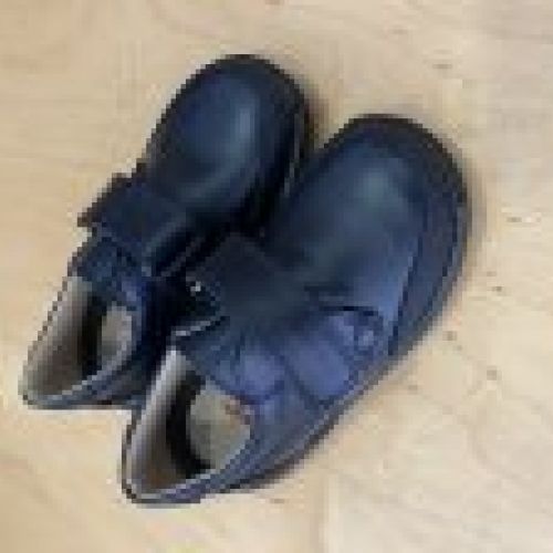 Zapato colegial puntera reforzada y velcro en MARINO (tallas 24 a 40)